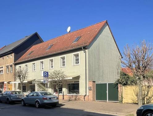 Objektvorderansicht - Attraktives Wohn- und Geschäftshaus mit großem Grundstück und viel Potenzial für individuelle Ideen!
