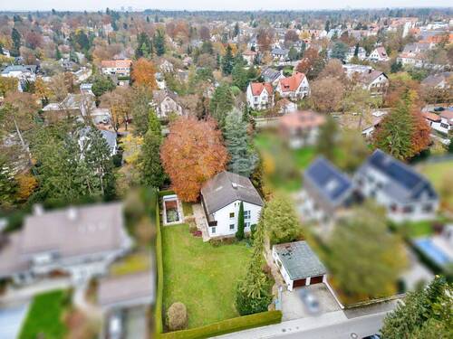 Vogelperspektive - 6 Zimmer Einfamilienhaus zum Kaufen in Gräfelfing