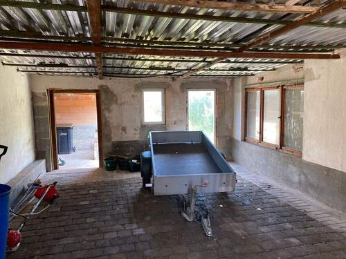 Garage - 