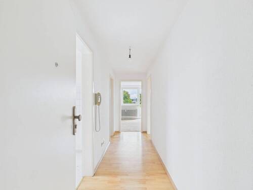 Diele - 2 Zimmer Etagenwohnung zum Kaufen in Kornwestheim