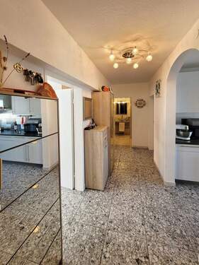 Flur - Etagenwohnung mit 74,00 m² in Leinfelden-Echterdingen zum Kaufen