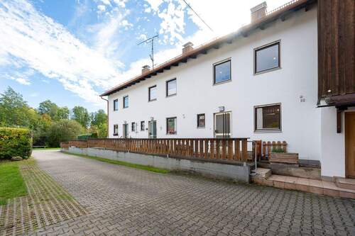 Ansicht 3-Spänner - Reihenmittelhaus mit 130,00 m² in Oberhaching zur Miete
