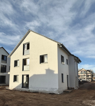 Außenansicht Osten - 7 Zimmer Doppelhaushälfte zum Kaufen in Hördt