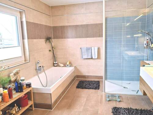 Wannen- und Duschbad - 