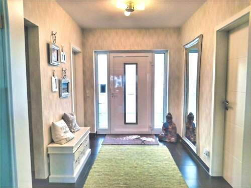 Eingangsbereich - 4 Zimmer Einfamilienhaus zum Kaufen in Wolfsburg