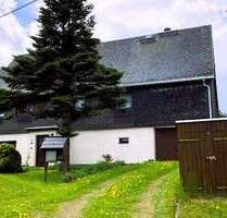 Sanierungsbedürftiges Bauernhaus mit großem Grundstück: Einfamilienhaus in Marienberg OT Satzung