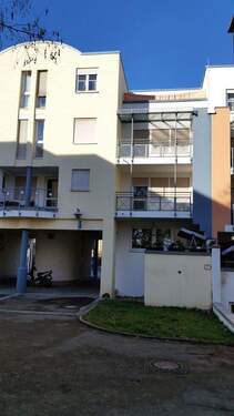 Objekt - Charmante 3-Zimmer-Wohnung mit Balkon und Außenstellplatz in Fellbach-Schmiden