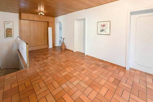 Großzügiger Eingangsbereich - 