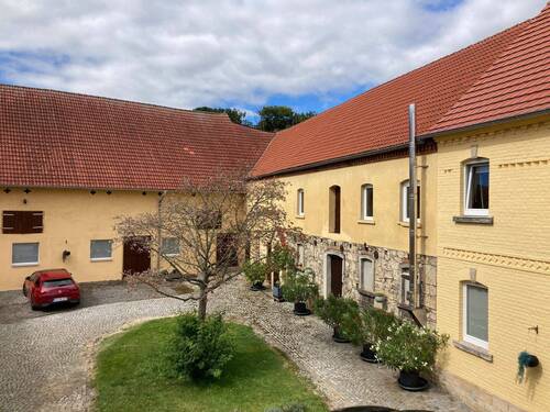 Dreiseitenhof - 1 Zimmer Mehrfamilienhaus, Wohnhaus zum Kaufen in Jena