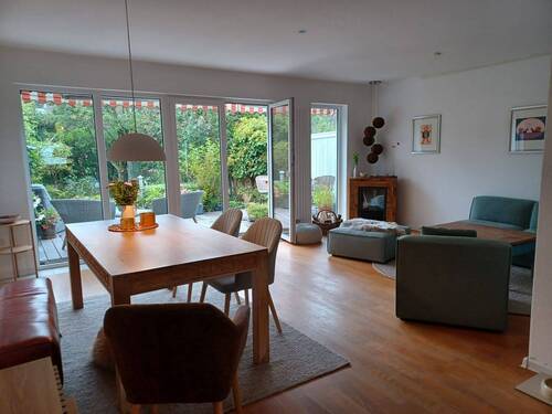 Wohn- und Esszimmer - 