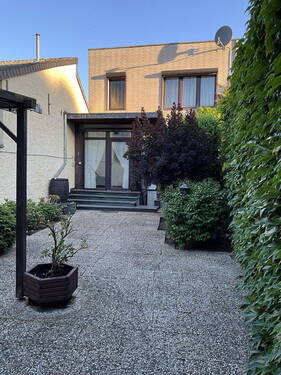 Bild 1 - Freistehendes Einfamilienhaus - 375.000,00 EUR Kaufpreis, ca.  131,00 m² Wohnfläche