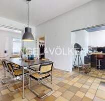 Bismarckviertel: Großzügiges Ein- bis Zweifamilienhaus mit Wellnessgarten - Krefeld Cracau