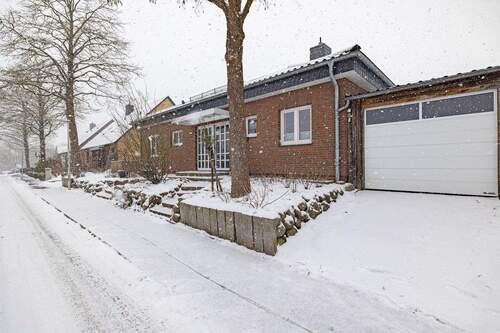 Hausansicht Straße - 