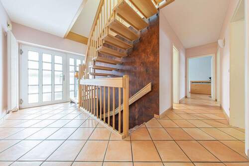 Flur Ansicht II - Einfamilienhaus mit 105,00 m&sup2; in Kiel zum Kaufen