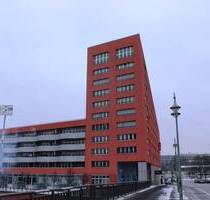 Wohnen an der Spree! Wasserblick, Parkett, Balkon, EBK, Badeoase, Lift uvm. - Berlin Friedrichshain