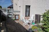 Terrasse an der Küche (EG) - Mehrfamilienhaus, Wohnhaus mit 208,50 m² in Büren zum Kaufen