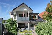 überdachte Terrasse und Balkon - 