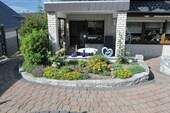 Blumenrabatte - 