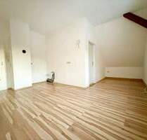 Gemütliche 3-Raum-Dachgeschosswohnung - große Wohnküche - Kaminanschluss - Sicht! - Annaberg-Buchholz