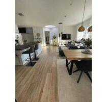 Kernsanierte helle 3-Zimmer-Wohnung mit großzügigem Wohn-Essbereich und schönem modernen Bad - Lichtenfels Seubelsdorf