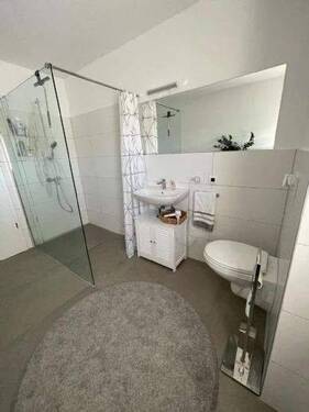 Modernes Badezimmer - 