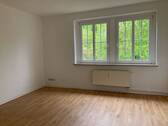 Wohnzimmer - Etagenwohnung mit 64,90 m&sup2; in Dessau-Roßlau zur Miete