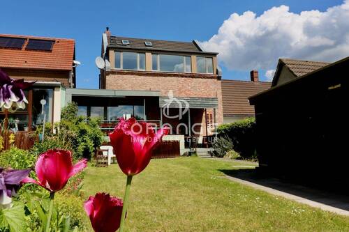 Titelbild - *** Neu renoviert & sofort bezugsbereit - modernes, helles Architektenhaus ***