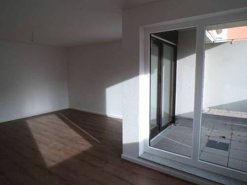 10a Wohnzimmer - Blich Richtung vom Fenster - 