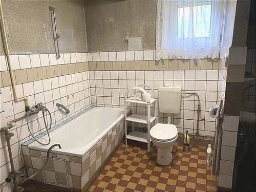 Bad/Hauswirtschaftsraum - 
