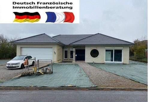 Etzling - Bungalow zum fertigstellen in Etzling