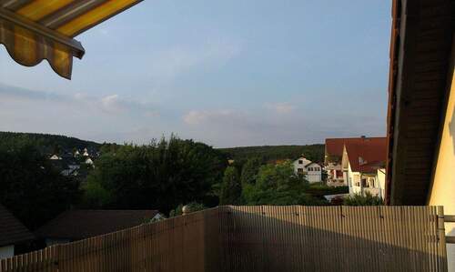 Aussicht Balkon - 4 Zimmer Etagenwohnung zum Kaufen in Puderbach