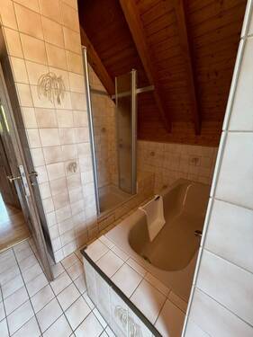 Dusch + Wannenbad DG - 