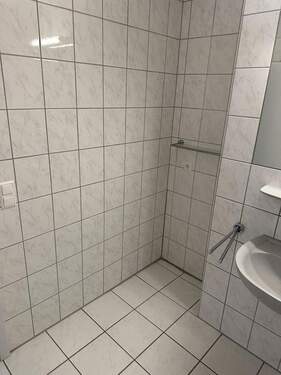 Bad (Platz f. Waschmaschine) - 