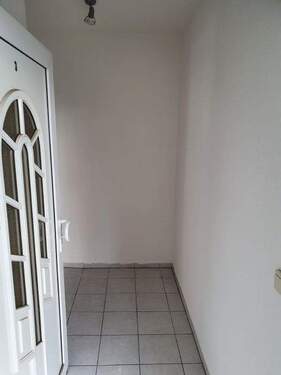 Diele - 3 Zimmer Etagenwohnung in Duisburg