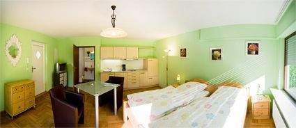 fw02_panorama_s.jpg - 