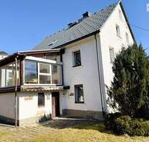 Einfamilienhaus mit sonnigem Grundstück, Wintergarten & 2 Garagen in Annaberg-Buchholz, Geyersdorf - Annaberg-Buchholz / Geyersdorf