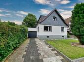 Garage und PKW Stellplatz - Einfamilienhaus mit 133,00 m² in Köln / Longerich zum Kaufen