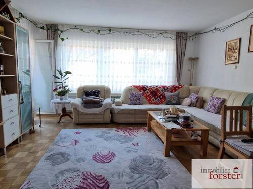 Wohnzimmer - 4 Zimmer Etagenwohnung zum Kaufen in Garmisch-Partenkirchen