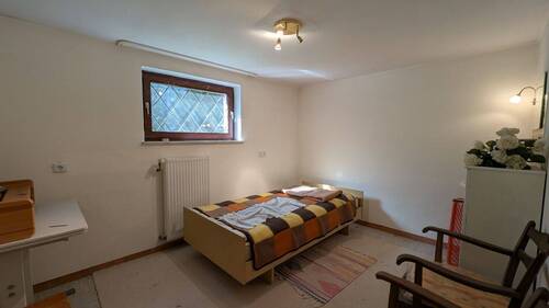 Raum KG - 