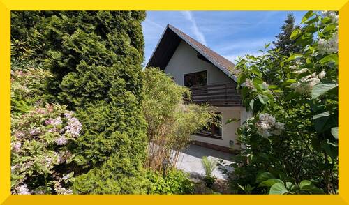 Titelbild - Familienfreundliches Einfamilienhaus in Top-Lage von Hann. Münden - mit Terrasse, Loggia & Garage