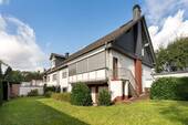 Hausansicht Garten - 7 Zimmer Doppelhaushälfte zum Kaufen in Maintal