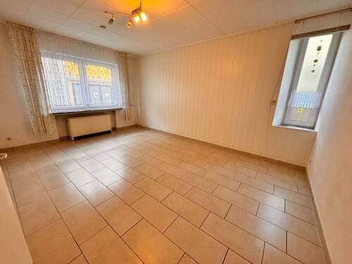 Wohnen EG-links - 