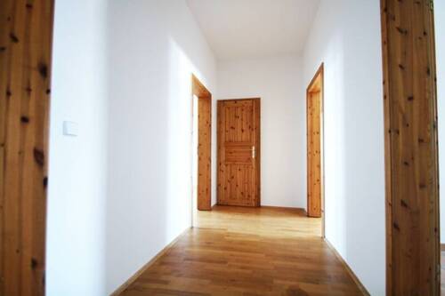 Flur - 3 Zimmer Etagenwohnung in Chemnitz