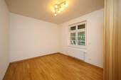 Zimmer 2 - 