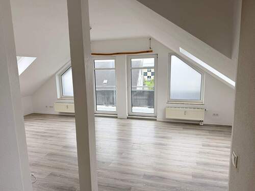 Wohn- und Esszimmer - 