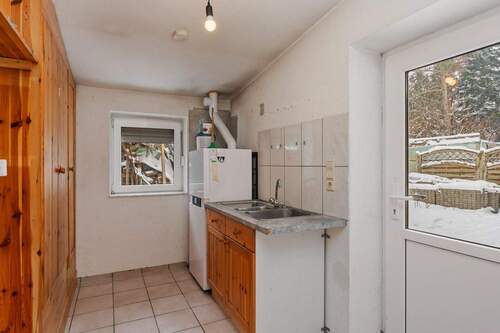 Hauswirtschaftsraum 13,64m², von außen betretbar - 