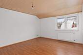 Zimmer 1 im Dachgeschoss 19,72m² - 