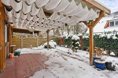 Überdachte Südwest-Terrasse 33,71m² - 