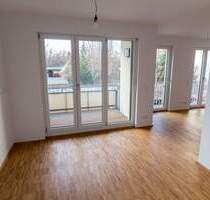 **Erstbezug + Fußbodenheizung + Aufzug + Parkett** - Leipzig Anger-Crottendorf