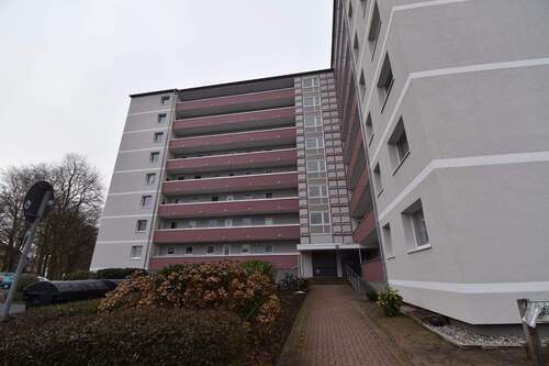 Ansicht - Zentrale Lage! 3-Zimmer-Wohnung mit Blick über Uetersen!